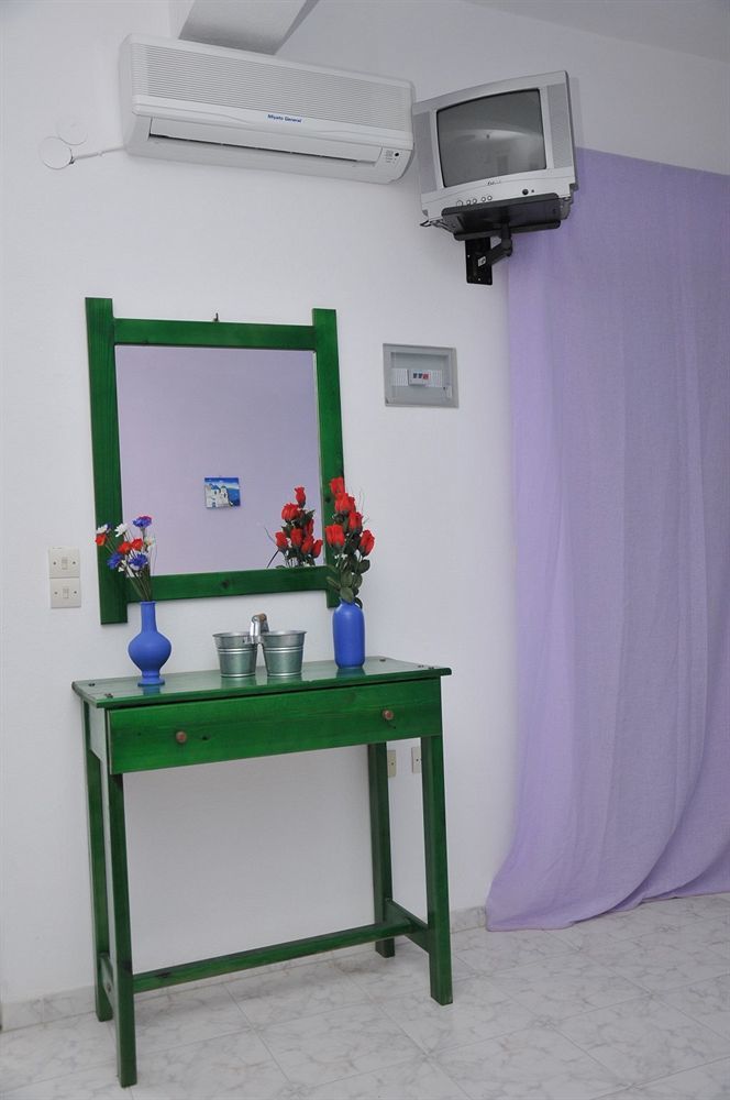 Halaris Studios Περίσσα Εξωτερικό φωτογραφία